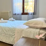 Viol'house - - Florence * Campi Bisenzio