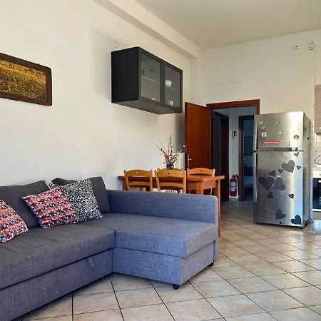 Viol'house - - Florence * Кампи-Бизенцио
